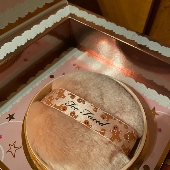 Too Faced Gingerbread Product Giftbox - Picture 8 of 9